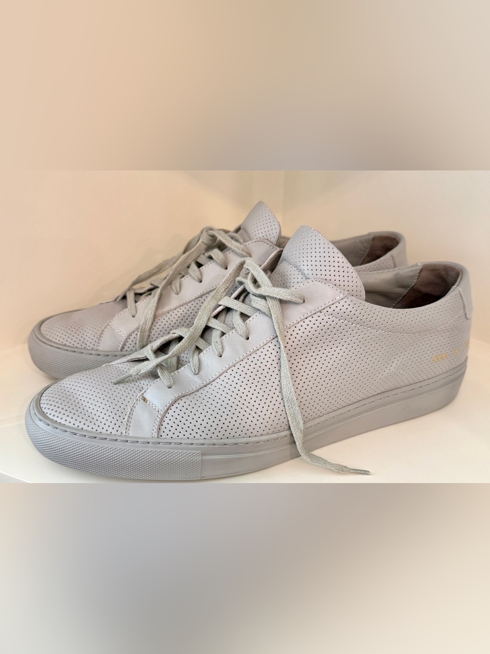 Men’s Common Projects Original Achilles Gray Leather Sneakers - 10